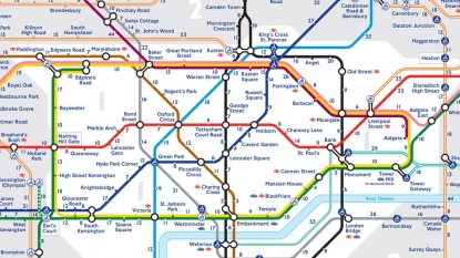 A new London Tube map shows walking times between stations