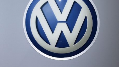 VW emissions scandal spreads to more vehicles