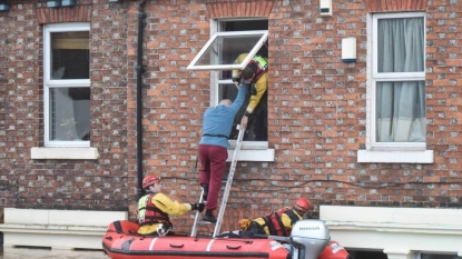 2 dead as Storm Desmond hits Britain