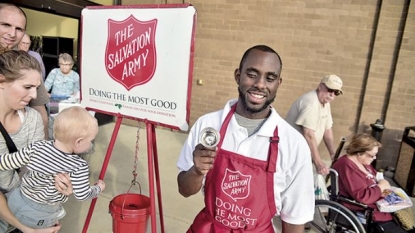 Couple leaves $500000 check in Salvation Army red kettle