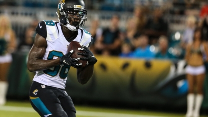 Jaguars’ Hurns suffers concussion in 31-25 loss to Chargers