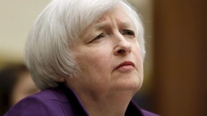 Fed Chair Says Economy Is On Track For Interest Rate Hike