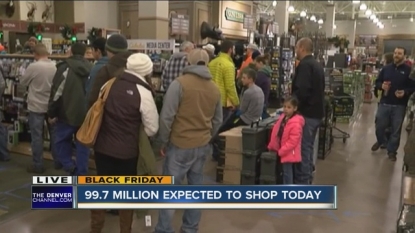 Retailers expect big boost in holiday sales from Black Friday shoppers