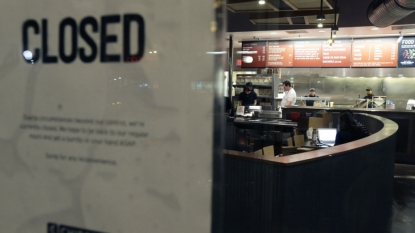 Boston College now says 120 students reporting illnesses after eating Chipotle