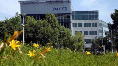 Yahoo shake-up may see internet business sold as pressure mounts on boss