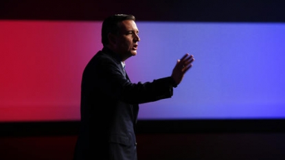 Ted Cruz on defensive as immigration fight engulfs campaign