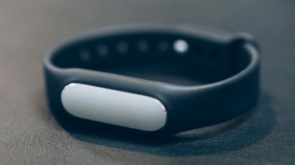 Wearables market surge led by Apple, Chinese makers