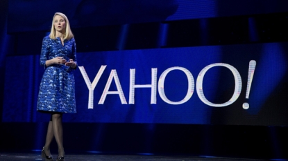 Yahoo mulls shareholder demand to sell Internet business