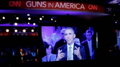 At gun-control town hall, Obama rips NRA