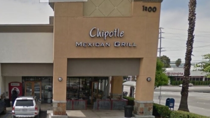 Chipotle Will Briefly Close All Its Restaurants Next Month