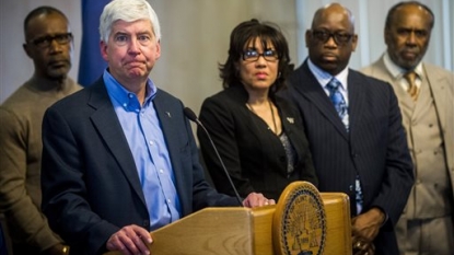 Gov. Rick Snyder pledges to fix Flint water crisis