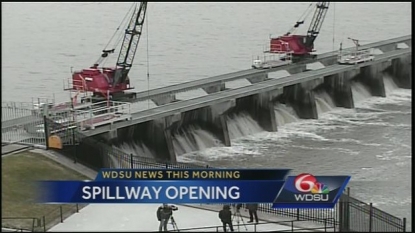 Spillway opens sending water pouring from river into Lake Pontchartrain