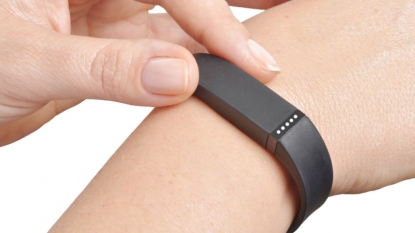 Husband sees odd readings on wife’s Fitbit – the reason was huge surprise