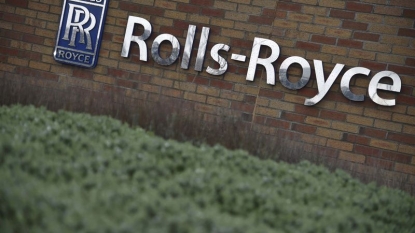 Rolls-Royce reduces shareholder payments