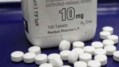 FDA bolsters warnings on most widely-used painkillers