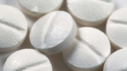 Prolonged aspirin use tied to reduced colon cancer risk