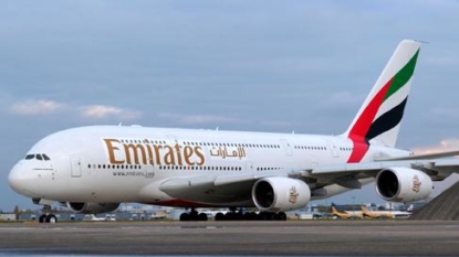 Emirates airline says profits are up amid lower oil prices