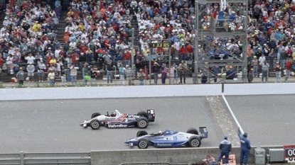 Hinchcliffe speeds to Indy 500 pole