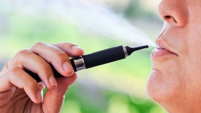 Feds announce tougher e-cigarette rules