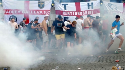 More tear gas for English fans in Lille