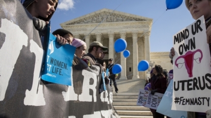 Sanders hails Texas abortion decision