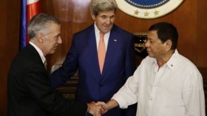 Kerry backs Philippine response to ruling on maritime dispute vs China