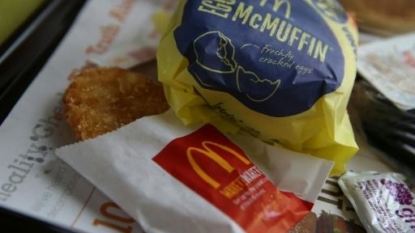 McDonald’s sales edge up 1.8 percent in US in 2Q