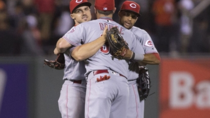 Finnegan propels Reds past Padres for 8th win in 11 games