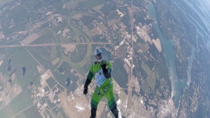 Skydiver first to jump and land without parachute