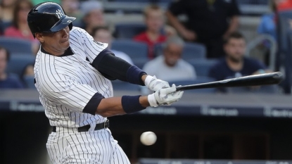 Teixeira out of Yankees’ lineup, sent for scan on foot