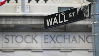 US stocks slip ahead of Fed minutes