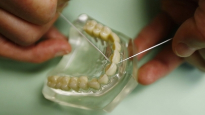 Flossing your teeth has no health benefit