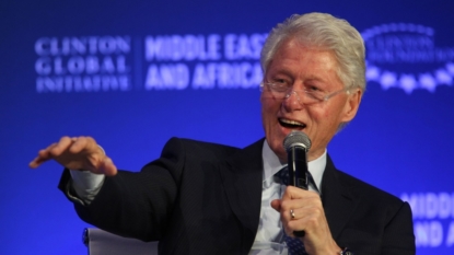 Clinton Foundation pledges to ban foreign, corporate donations if Hillary Clinton elected