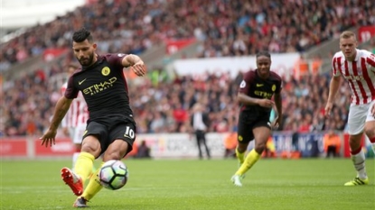 Aguero, Nolito both score 2 as Man City beats Stoke 4-1