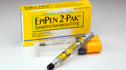 Backlash grows against Mylan’s EpiPen price hikes