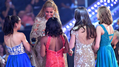 Beyoncé surprised Chance the Rapper backstage the VMAs