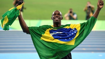 Bolt gets gold No. 9 with runaway win