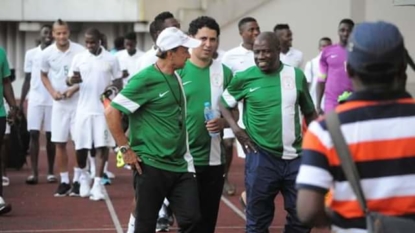 Coach Rohr Resumes Role As 20 Eagles Train In Uyo