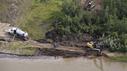 Prince Albert eases emergency water restrictions after oil spill on river