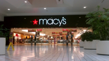 Macy’s to shut 100 stores, invest in online