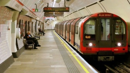 London’s mayor says overnight subway will boost economy