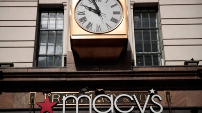 Macy’s to Close 100 Stores Beginning Next Year