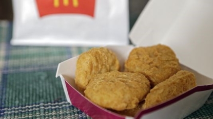 McDonald’s US completes move to chickens free of human antibiotics