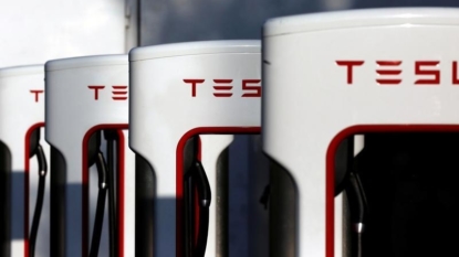 Musk, big investors likely to boost stakes in Tesla