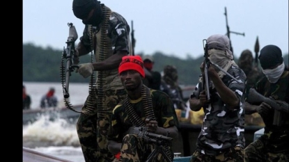 Militants blow up Nigeria pipeline, Chevron protest goes on