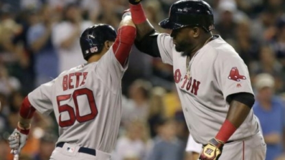 Ortiz homers after being honored to lead Red Sox past Tigers