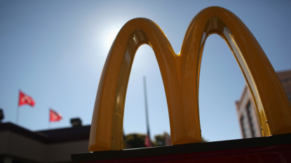 McDonald’s Changes Menu, Woos Chipotle Customers: So Is It a Buy?