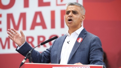 Sadiq Khan urges Labour to ditch Jeremy Corbyn to boost election hopes