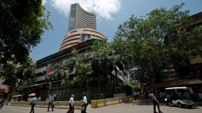 Sensex dips over 91 pts on fading rate cut hopes