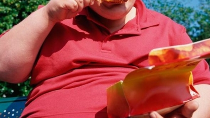 New approach can prevent teen obesity, eating disorders